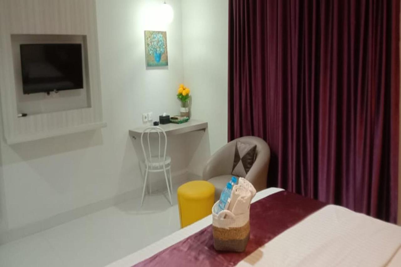 Liras Hotel Syariah Pulupanda Εξωτερικό φωτογραφία